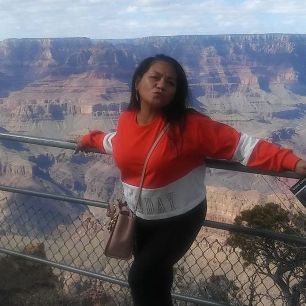 Meet your Posher, Raquel